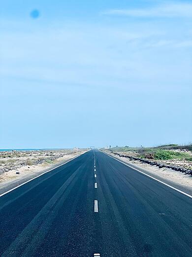 4 km straight road view